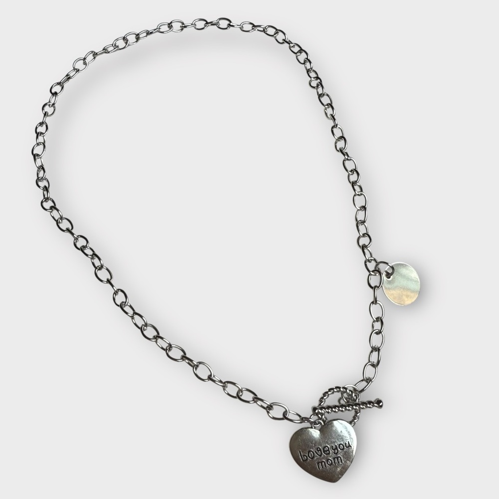 Boutique NEW Silver Heart Love You Mom Pendant Necklace Silver Tone